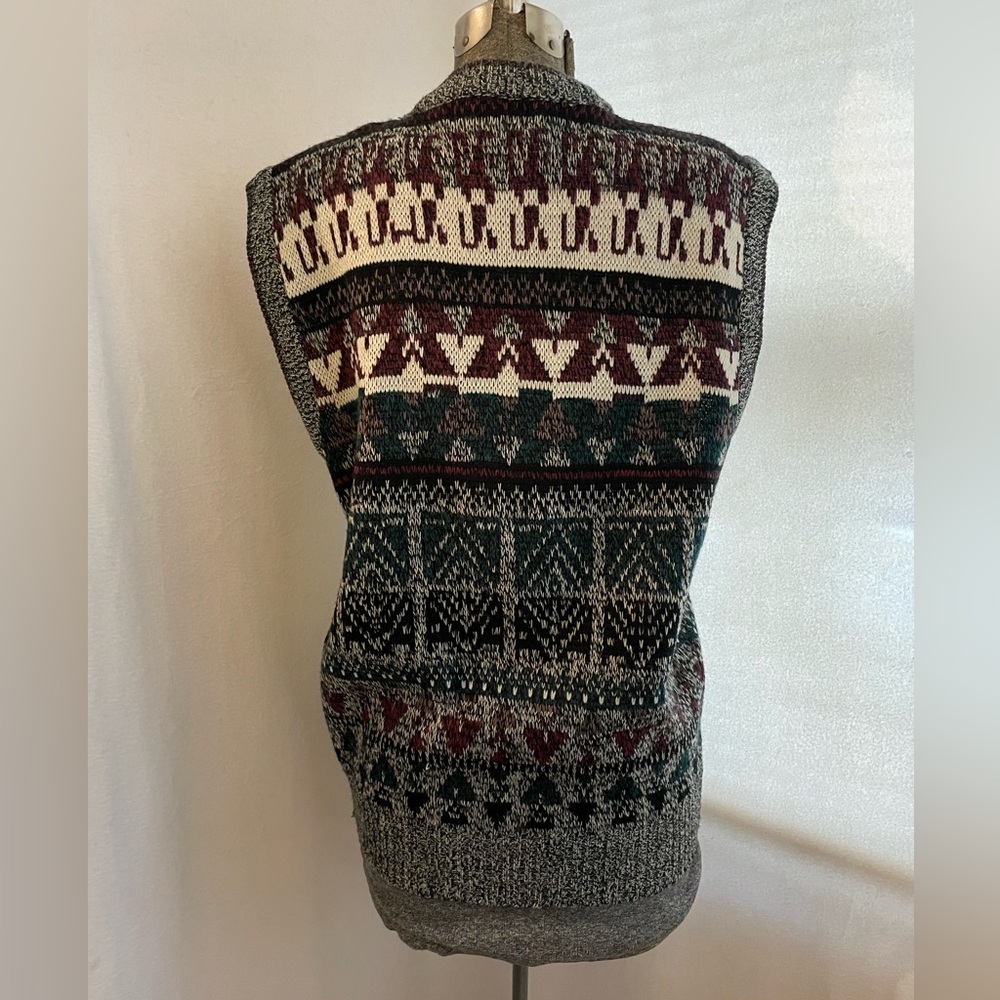 Vintage Impact long sweater vest with leather accents - Picture 3 of 7